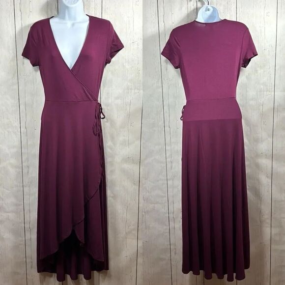 Forever 21 Dresses & Skirts - Forever 21 Burgundy Wrap Midi Dress Size M Short Sleeve Boho Romantic Flowy